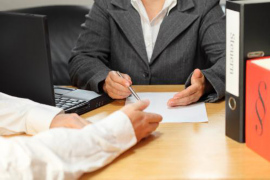 梦见自己与一群孩子讨债：揭秘梦境背后的心理寓意